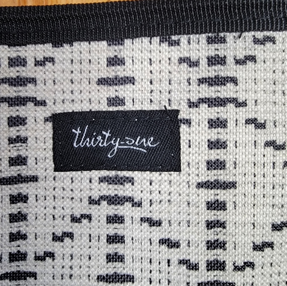 Thirty One Utility Tote - Picture 6 of 6
